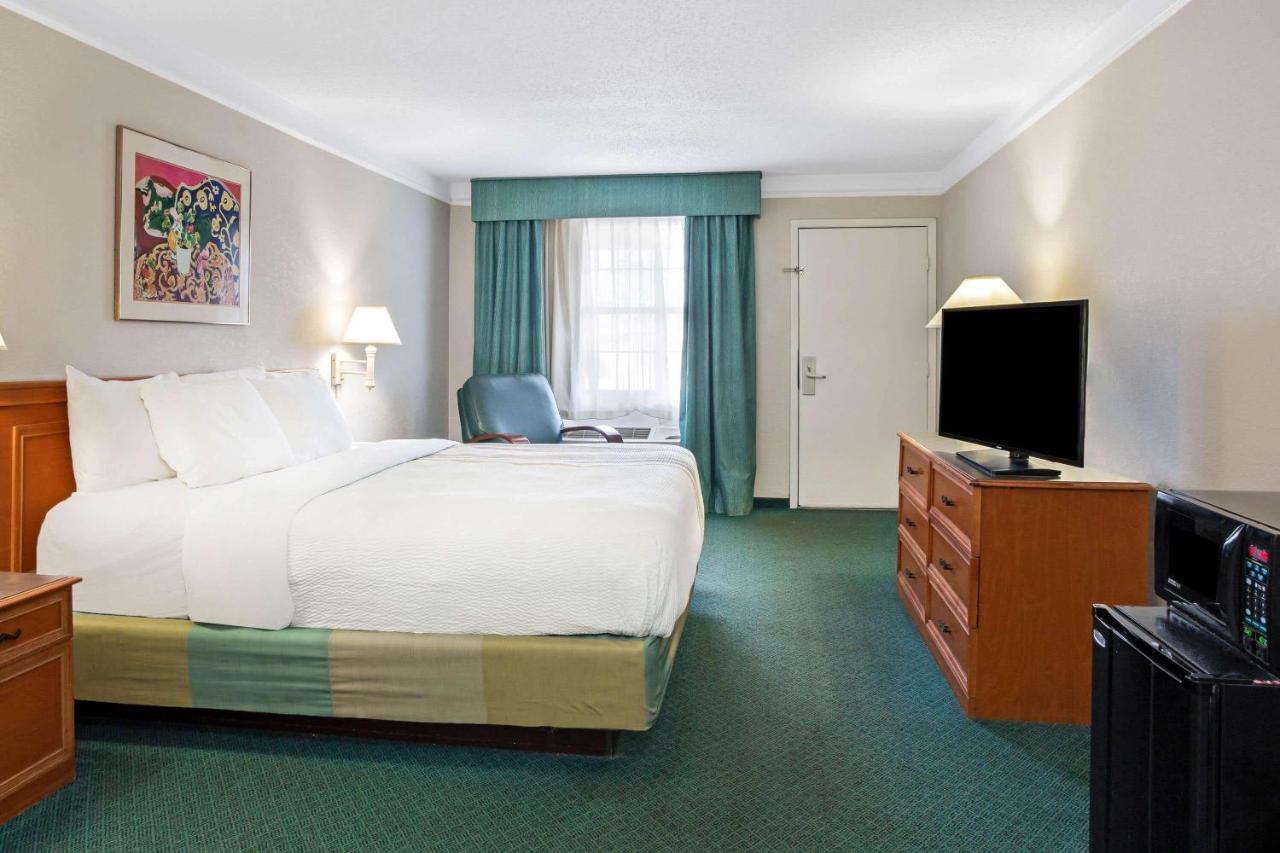 Baymont By Wyndham Stockton Hotel Fort Stockton